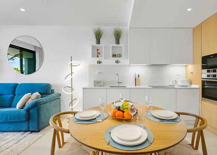 Luxury Apartment-pool, Gym, Parking, * Lagos