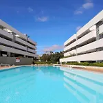 Lejlighed Luxury Apartment-pool, Gym, Parking,