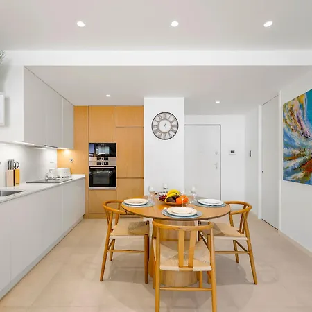 Lagos Luxury Apartment-Pool, Gym, Parking, Beach Lagos