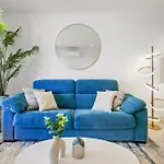 דירה Luxury Apartment-pool, Gym, Parking, *