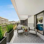דירה Luxury Apartment-pool, Gym, Parking, *