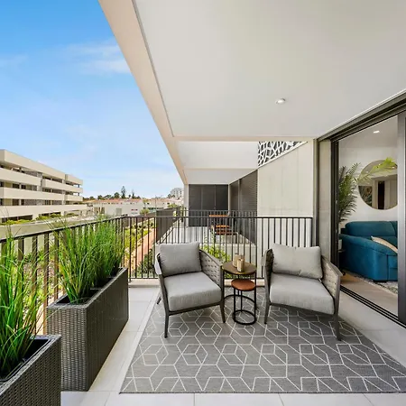 Apartment Luxury Apartment-pool, Gym, Parking, *