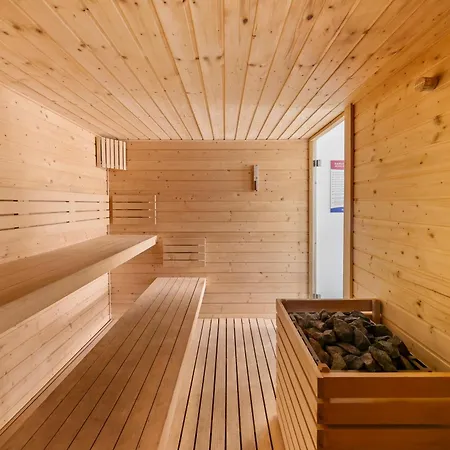 Luxury Apartment-pool, Gym, Parking, Apartamento