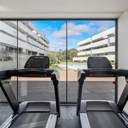 Apartamento Luxury Apartment-pool, Gym, Parking,